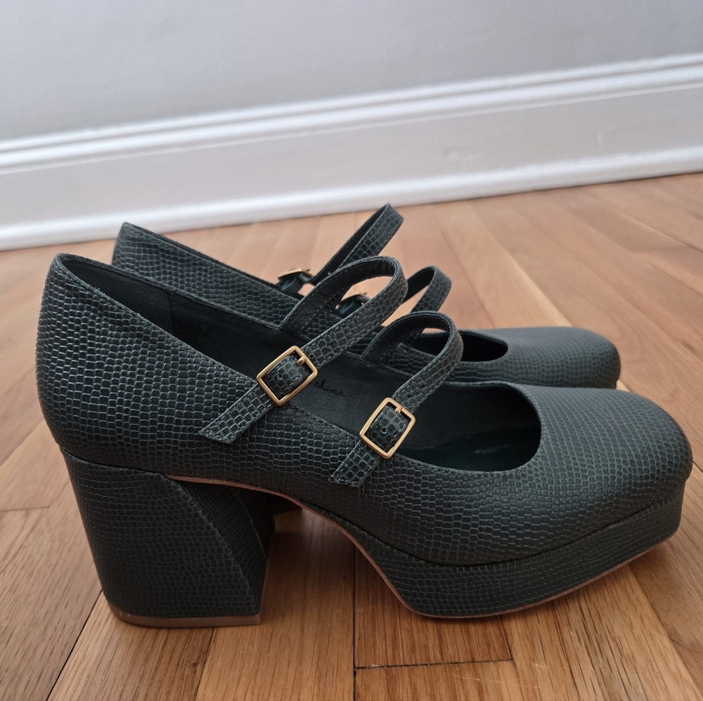 Charlotte Stone Bizzy Maryjane Platform In Emerald
